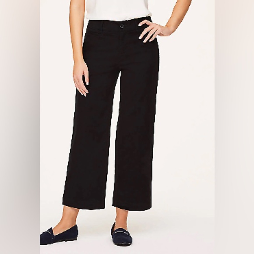 Brand new pair of Ann Taylor wide leg crop pants- black